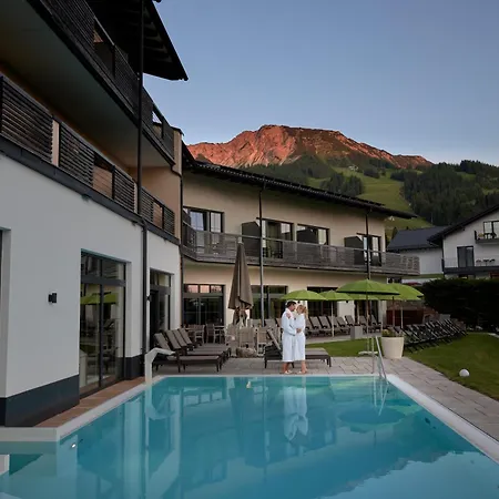 Panoramahotel Oberjoch Hotell